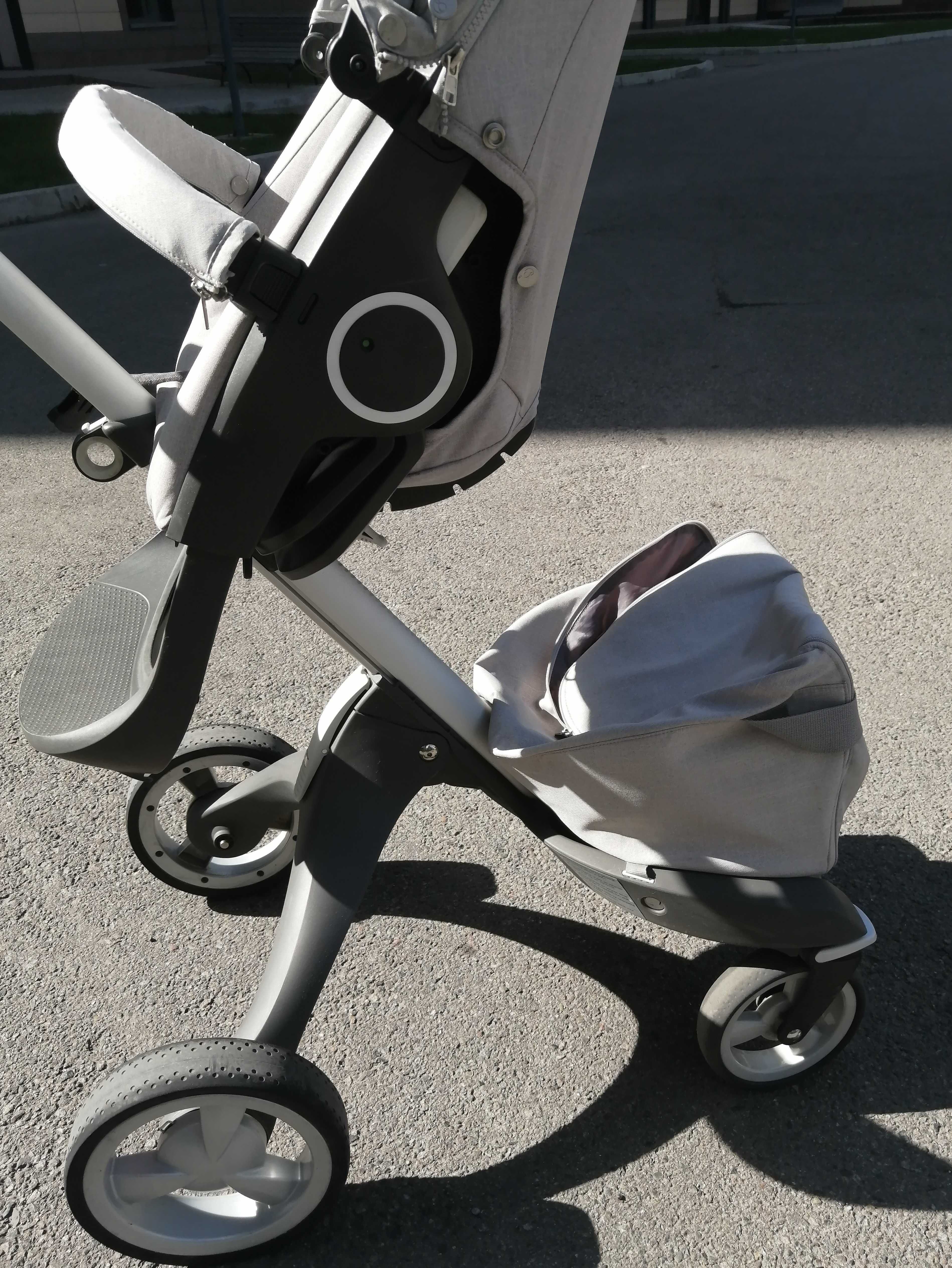 Коляска Stokke Xplory серая б.у. Полный комплект.