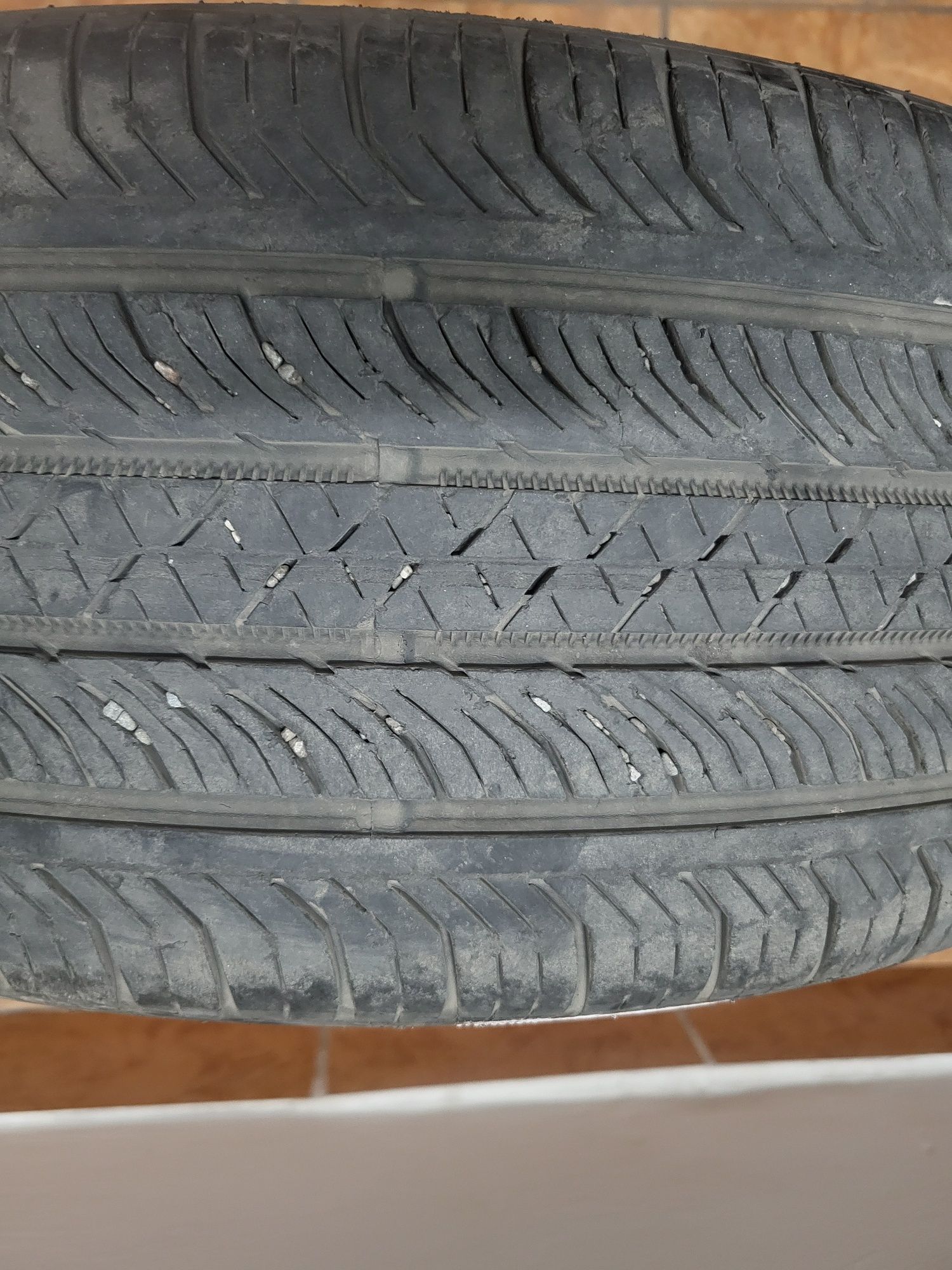 Продам шину Continental