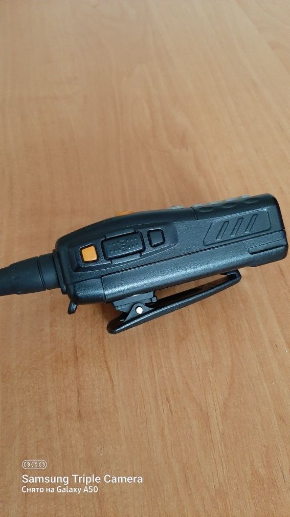 Продам рацию Kenwood