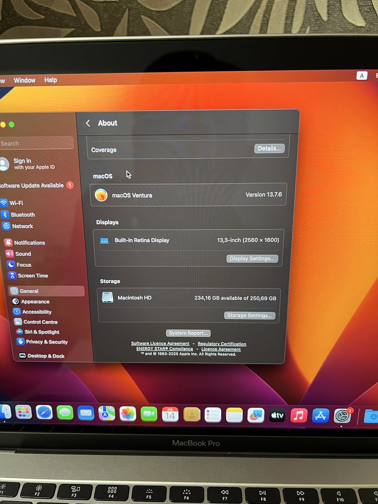 MacBook Pro 2017 13,3 дюйма