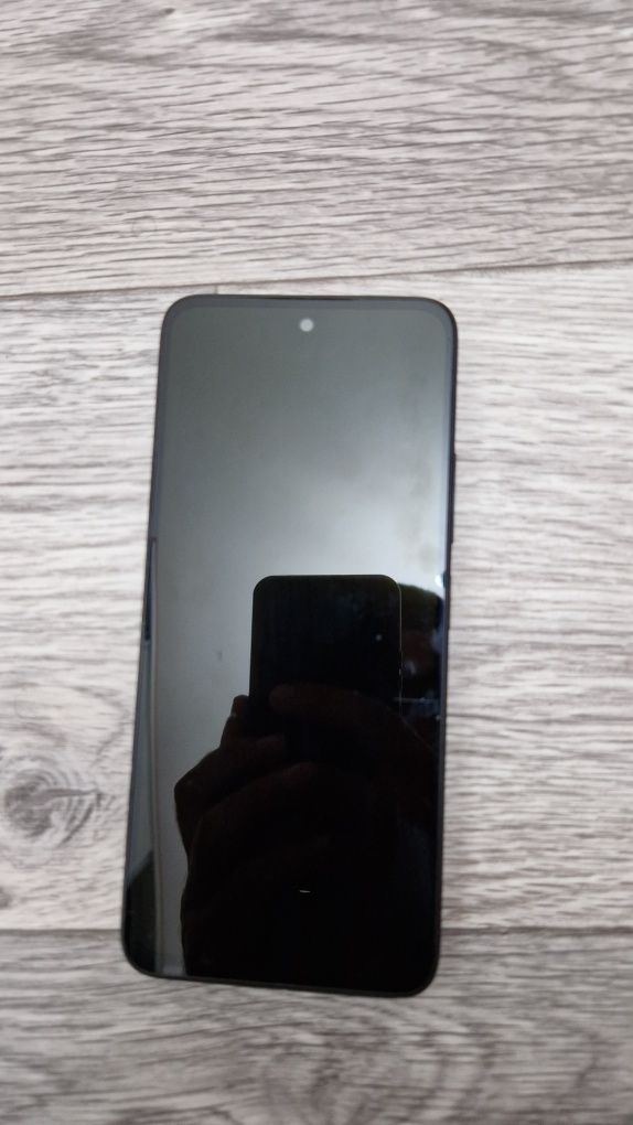 REDMI 12 128 gb.