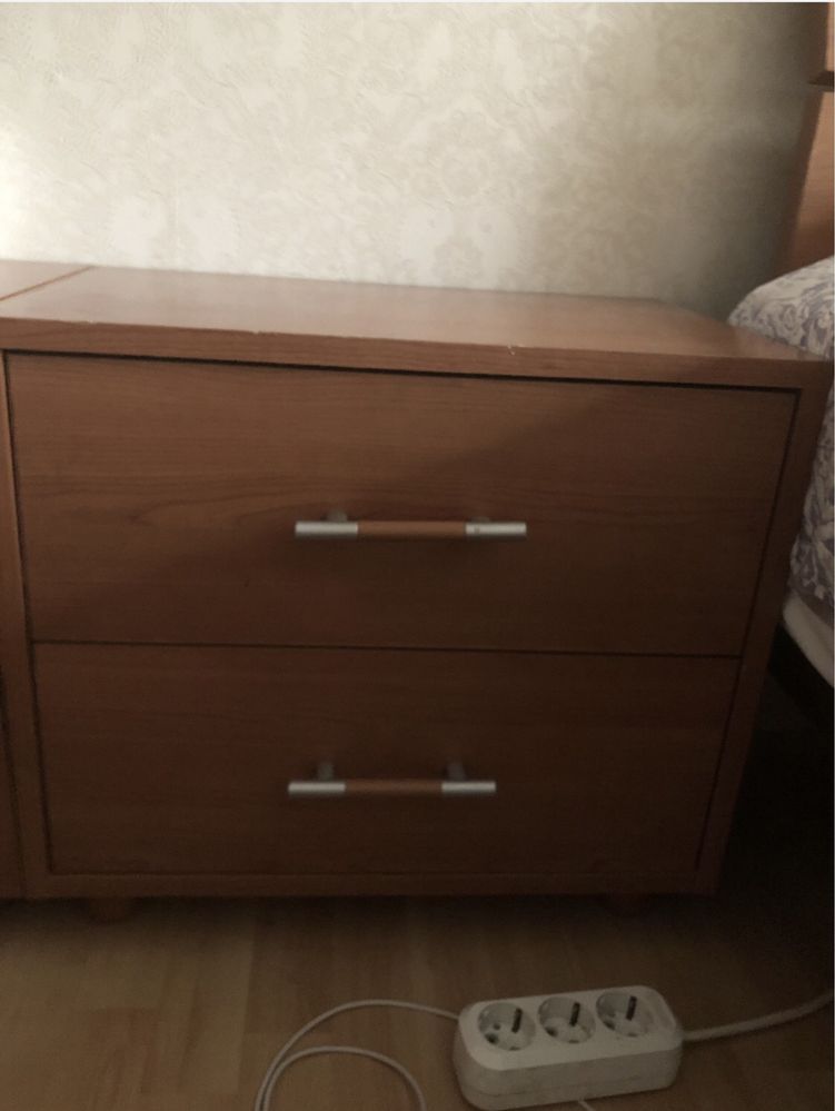 Продам спальний гарнитур