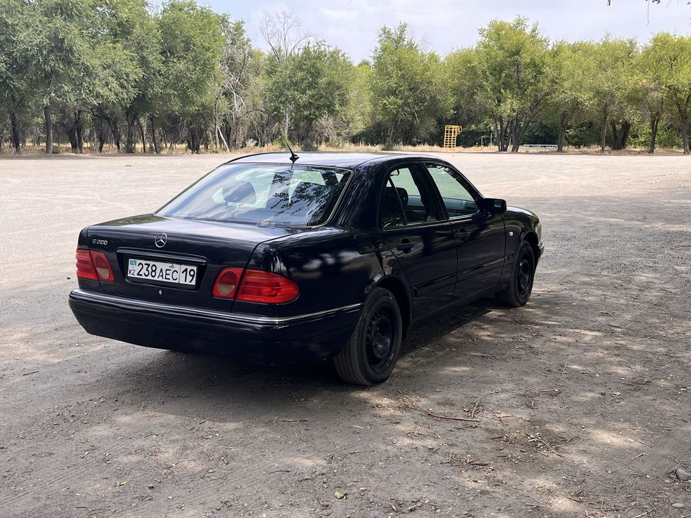 W210, м111, мкпп