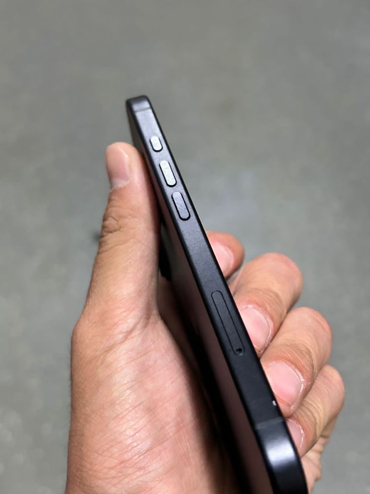 Айфон 16 256GB.