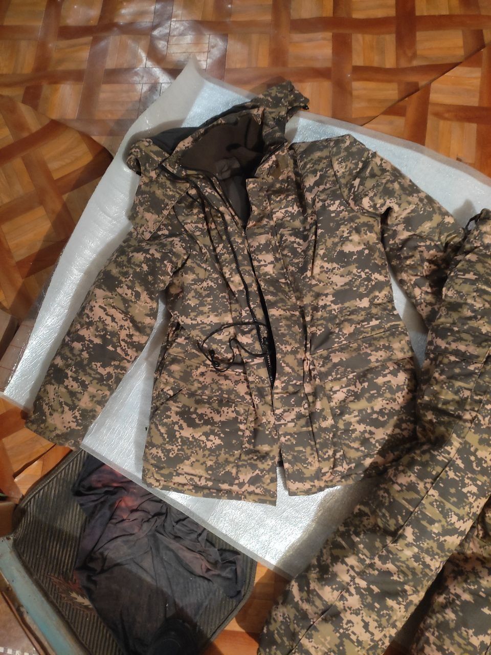 Продам или обменяю военную одежду.