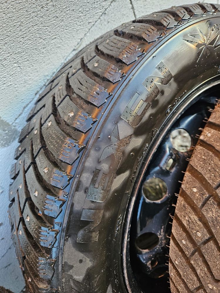 Резина 185/65 R15 - 4 баллона с дисками