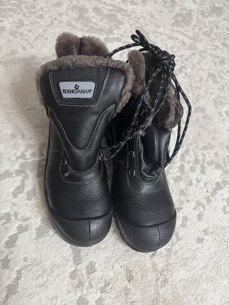 Зимние ботинки мужские