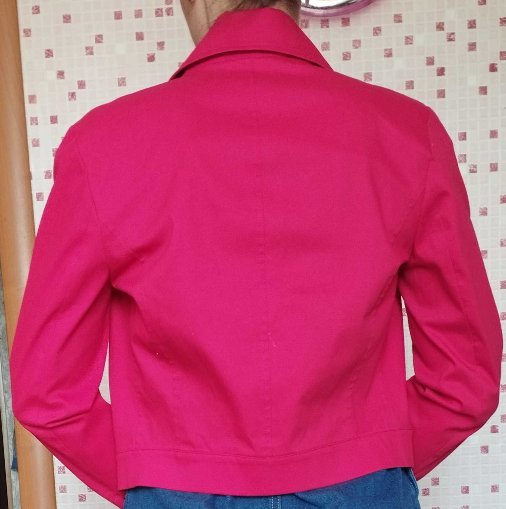 Продам яркий, джинсовый женский пиджак