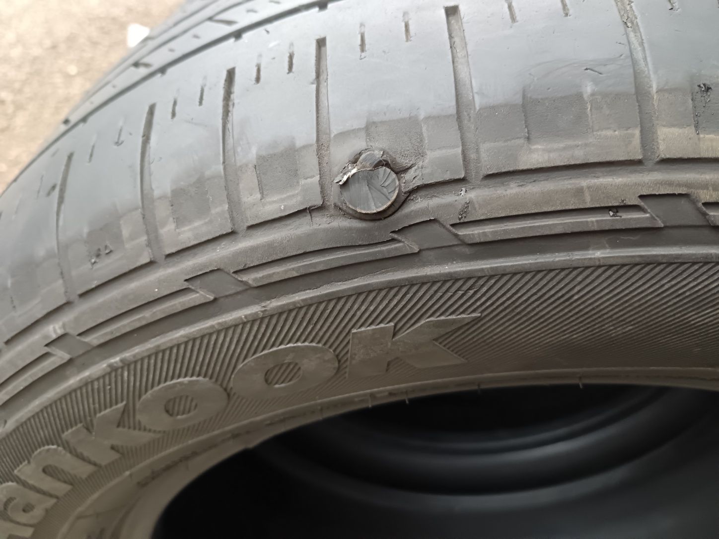 Продам комплект шин 235/60R17
