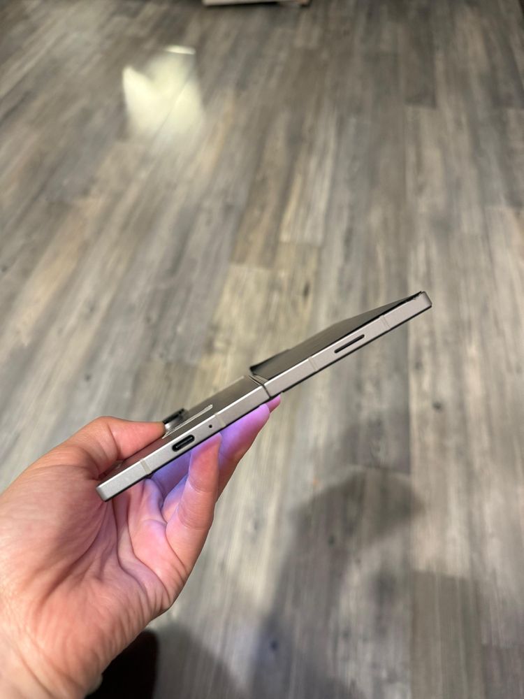 Продам Samsung z fold 6 с гарантией
