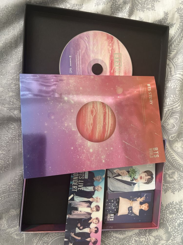 Альбом бтс BTS World