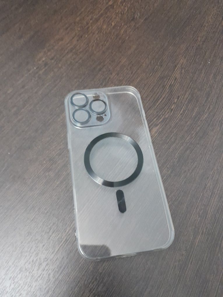 Чехол на IPhone 16 Pro Max
