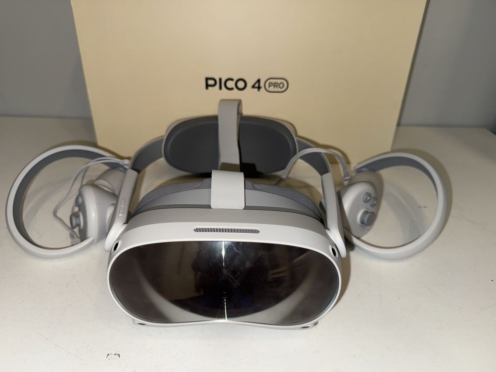 Продам VR очки pico 4 pro