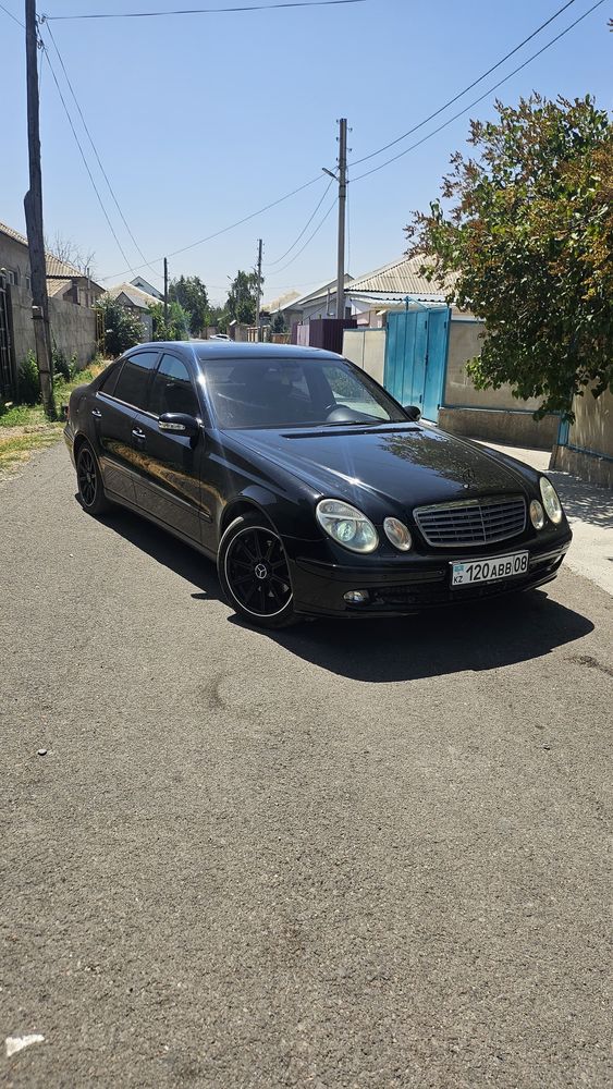 Срочно продам Mercedes e320