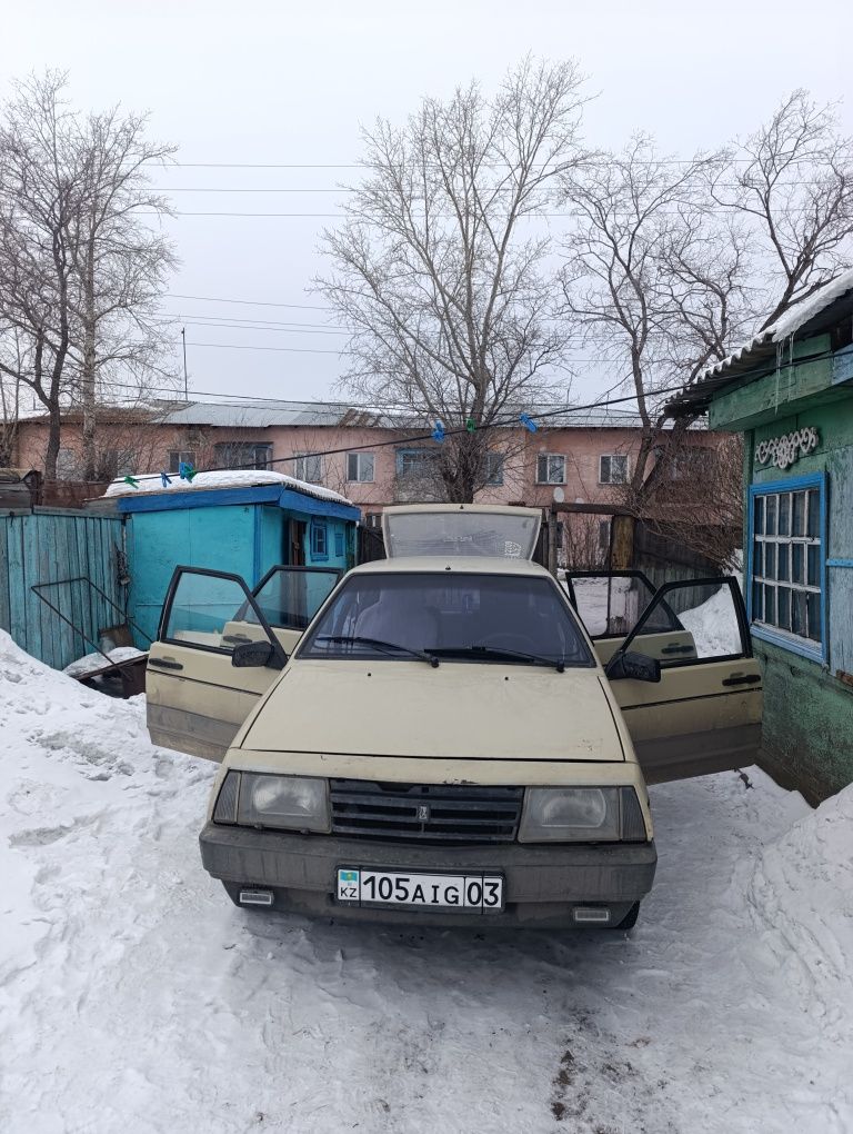 Продам машину ваз 2109