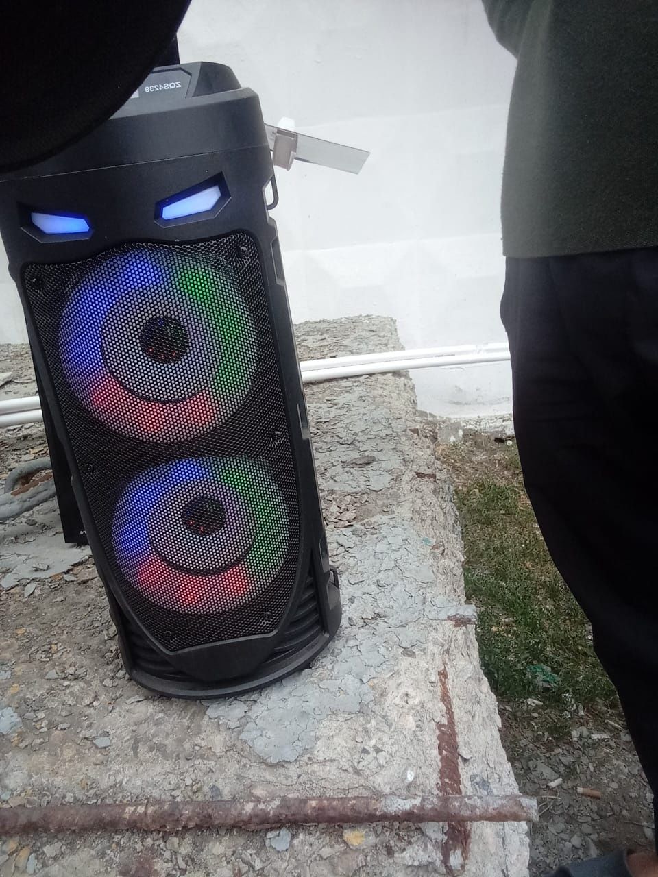 Продам колонку bluetooth Speaker