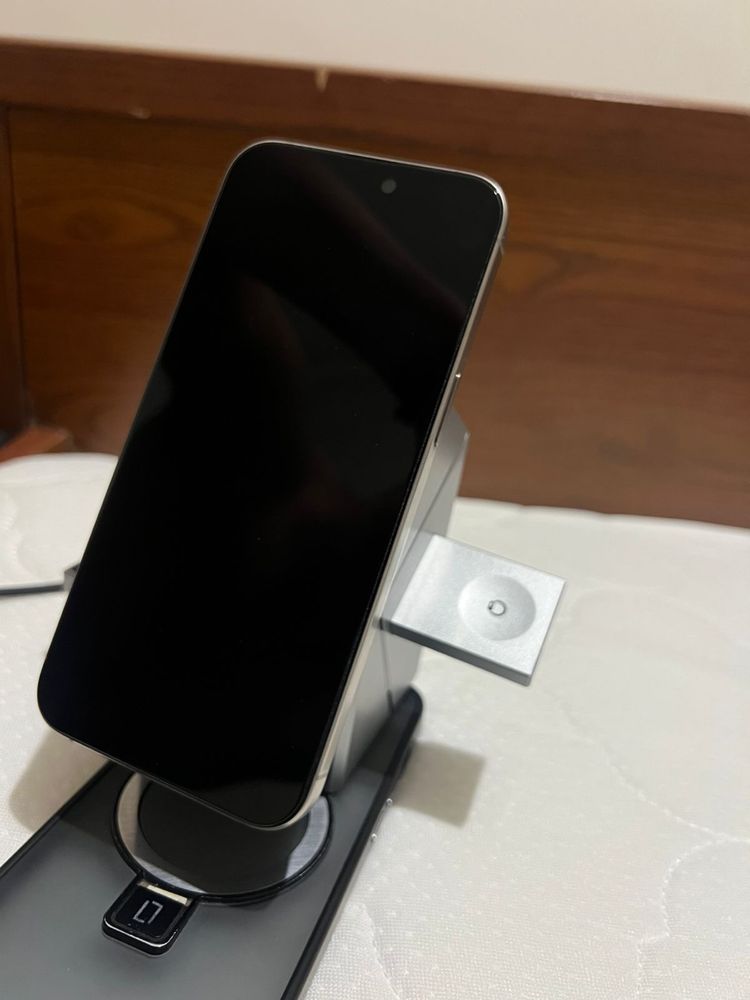 Зарядная станция, зарядное устройство для гаджетов Apple, Iphone