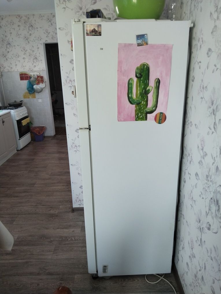 Продам холодильник LG