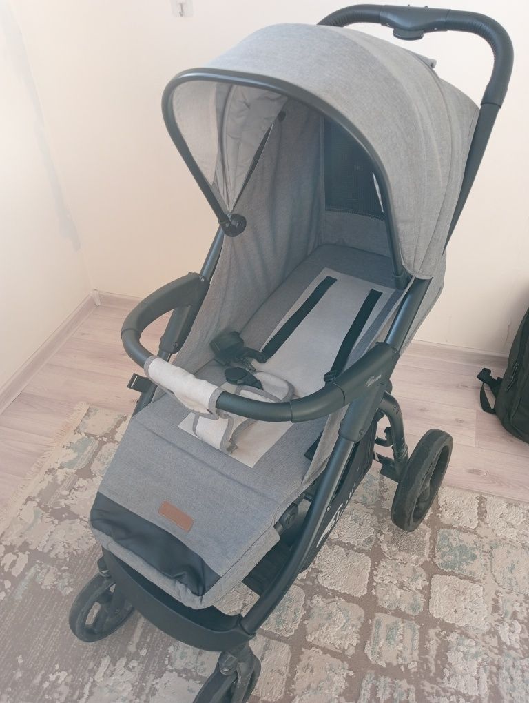Срочно продам почти новую коляску Teknum (Турция)