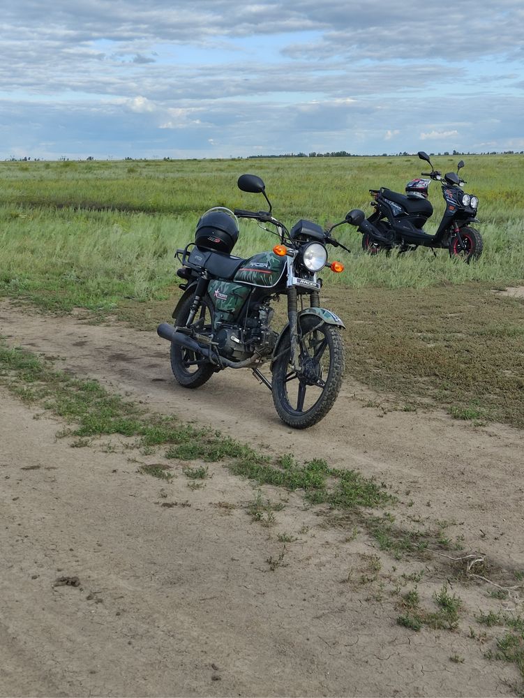Продам мопед рейсер трофи 110cc