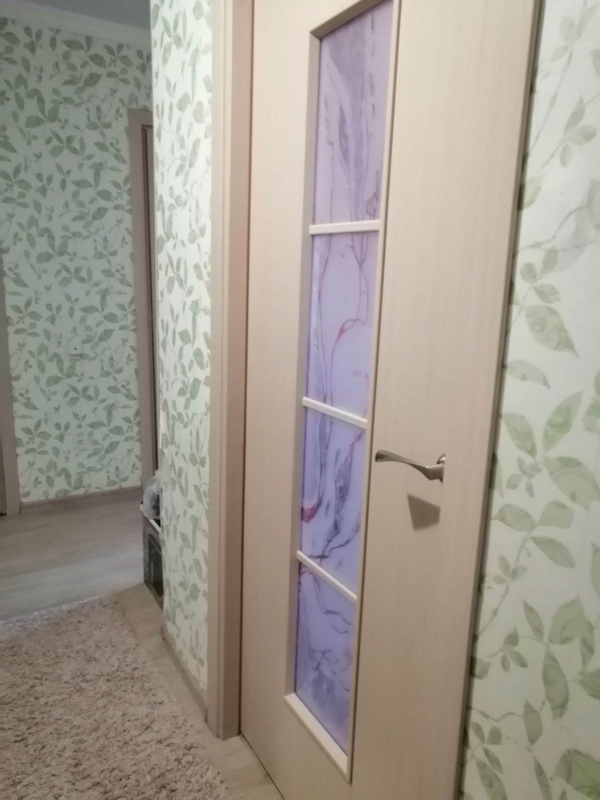 Продаю двери межкомнатные за 3 шт