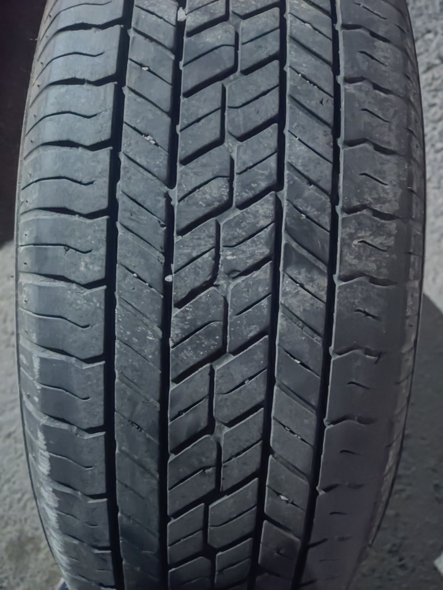 Продам шины б/у r16