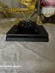 Playstation 4 slim, 2 джойстика