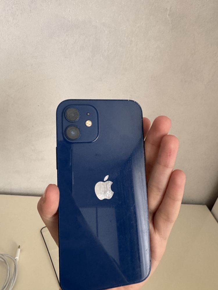 Iphone 12 64gb в отличном состоянии