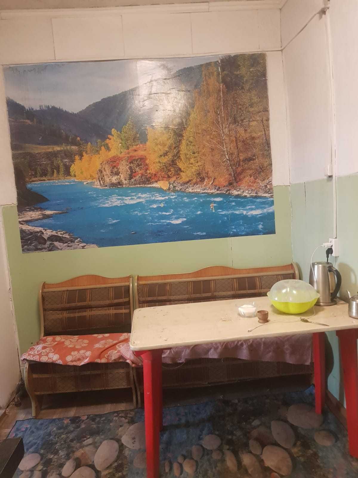 Продаётся 3-комнатная квартира в доме барачного типа