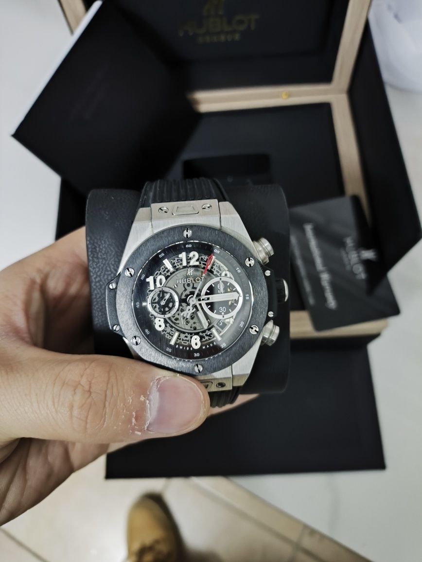 Продам часы Hublot big bang механические