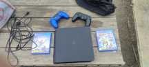 Продам срочно,Ps4 slim на 1тб