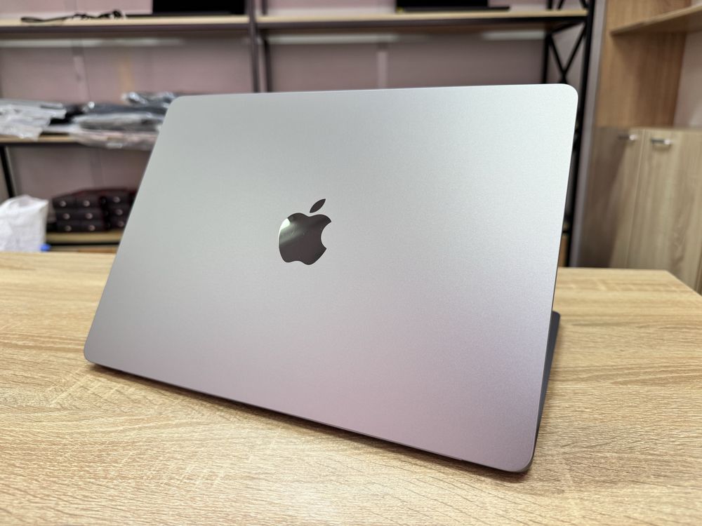 Apple MacBook AiR 13 M2 Apple M2/RAM 8GB/SSD 256GB/119 цикл 97%