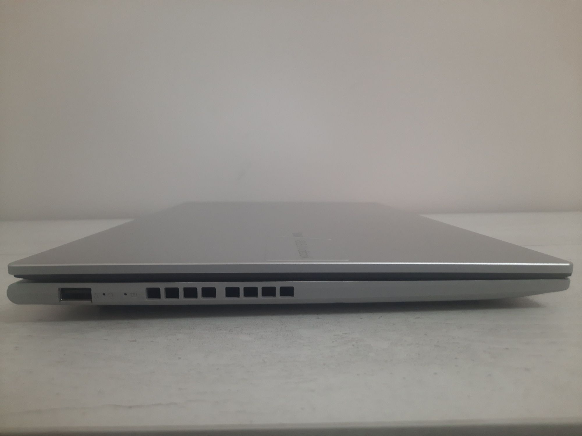 Asus Vivobook 15