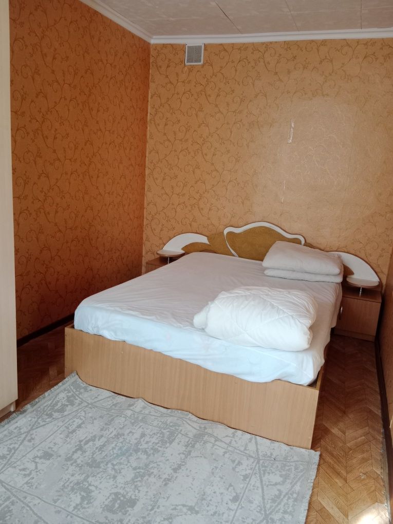 Сдам 1.5 посуточно , почасово в центре