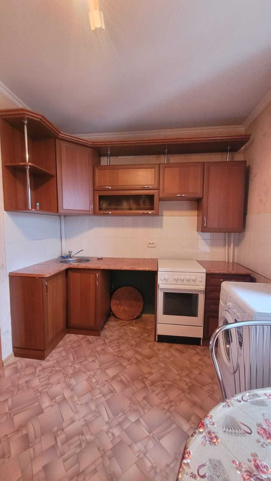 Продам 3к кв в кирпичном доме р-н 17 школы!!!
