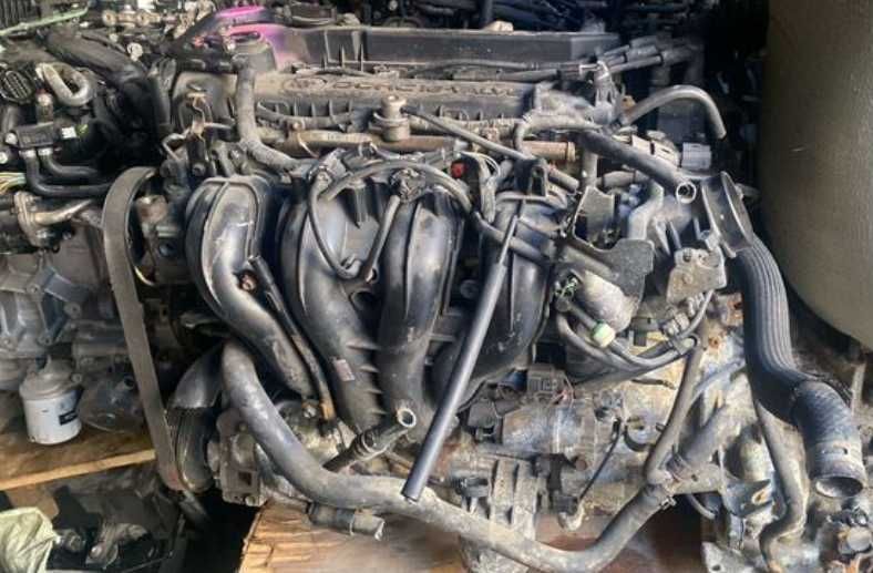 Двигатель LF Mazda 3 (щуп через голову)