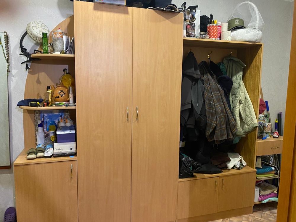 Продам прихожую