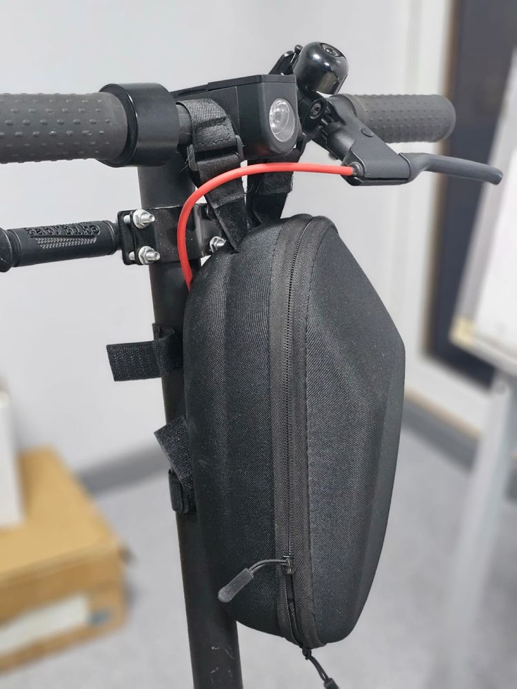 Продам электросамокат Xiaomi M365 PRO