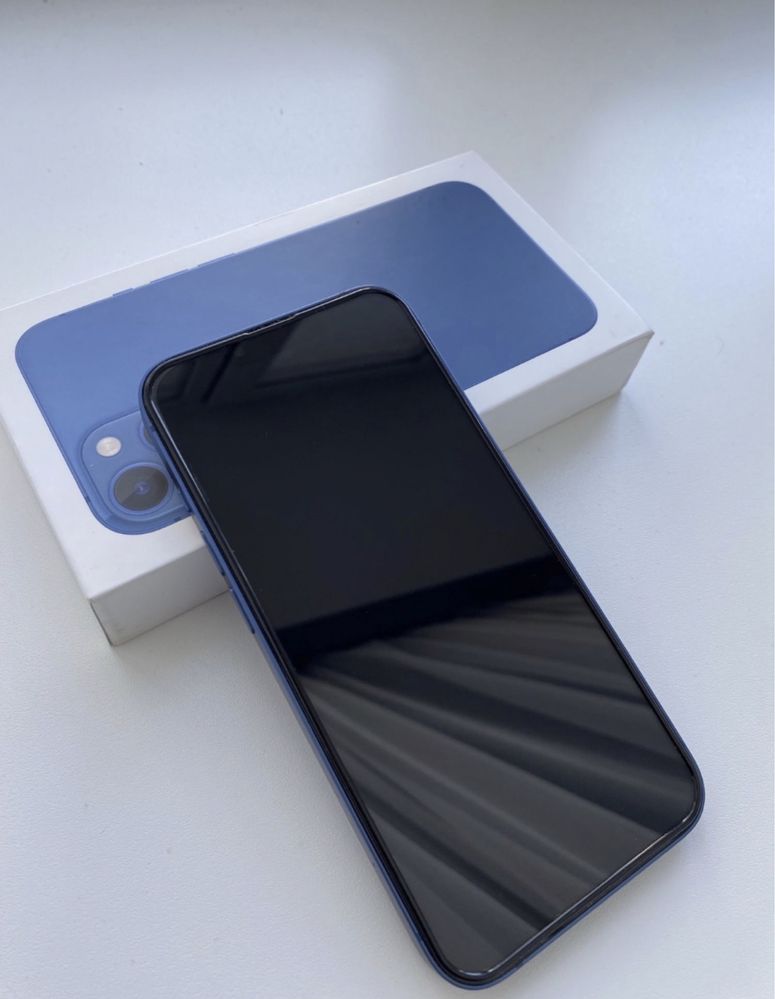 Продам iphone 13