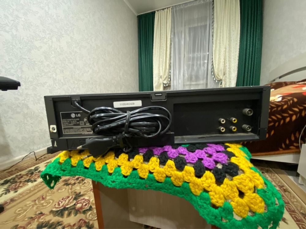 Продам телевизор