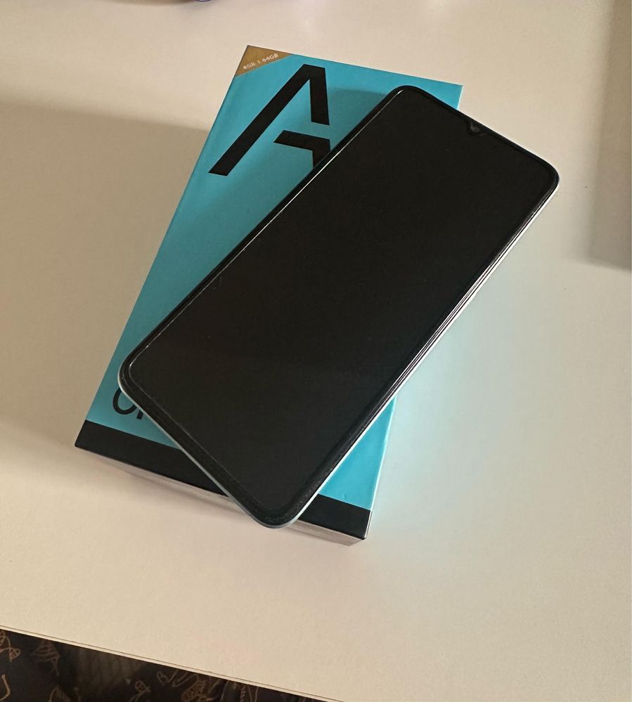 Oppo A57s. Продажа почти нового телефона