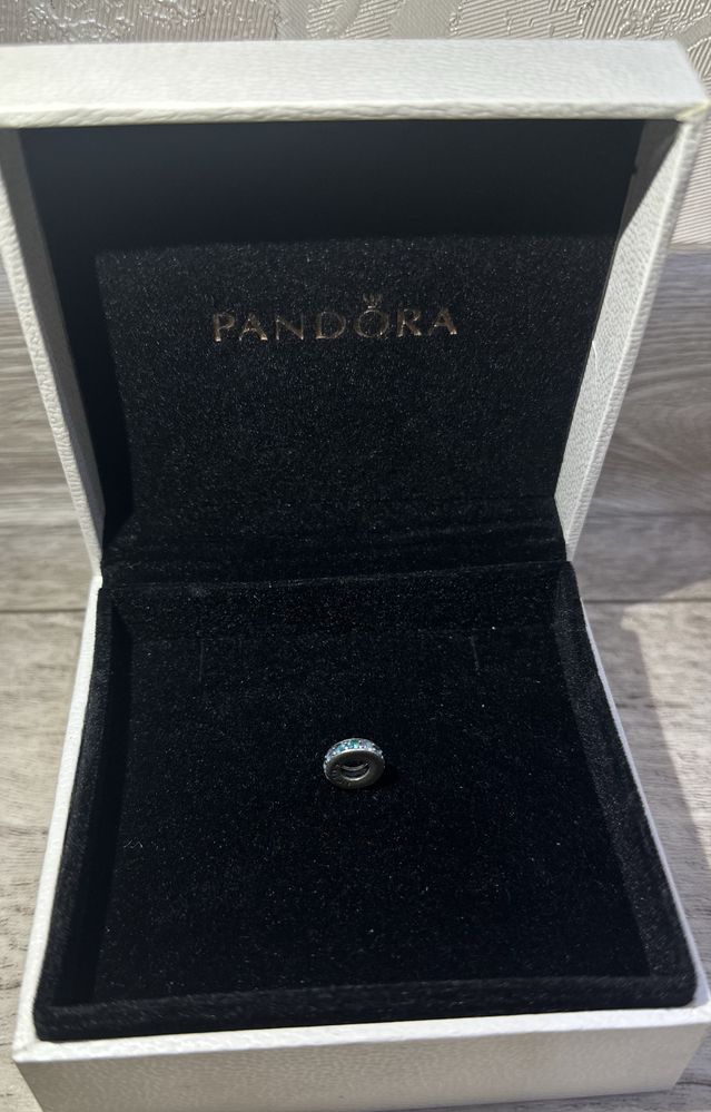 Продам Шарм Pandora