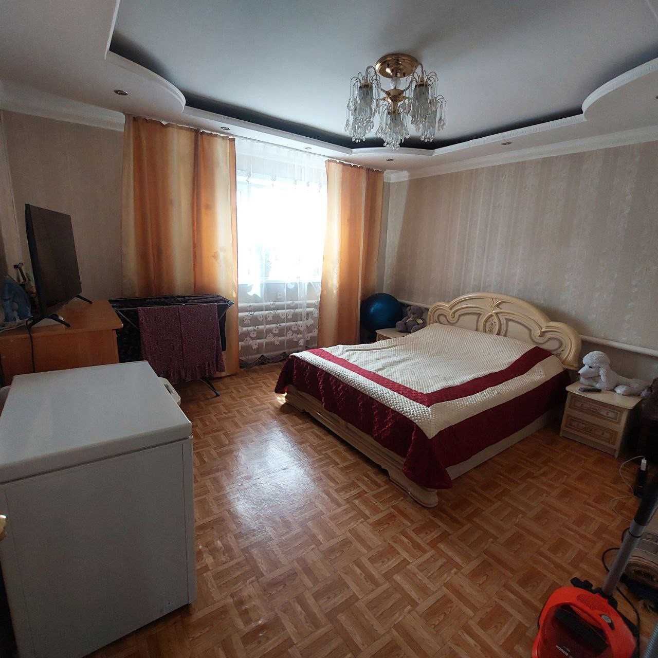 Продам 6ти комнатный дом в районе Мелькомбината