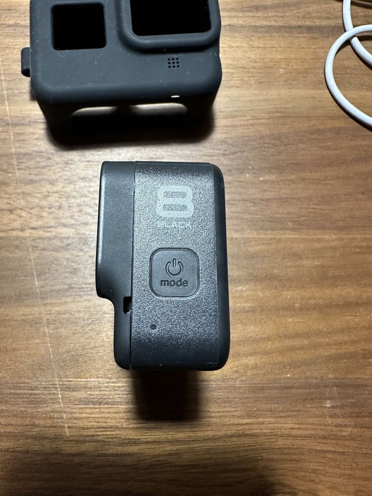 Продам GoPro Hero 8 black и аксессуары