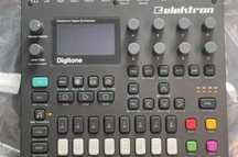 Синтезатор Elektron Digitone