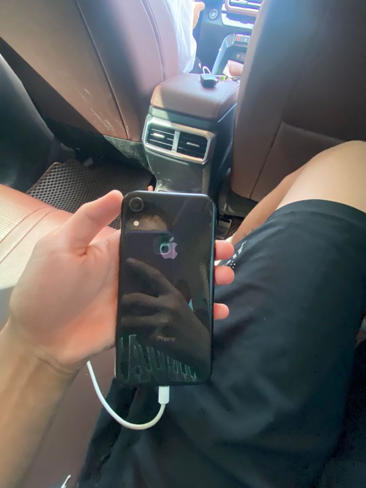 Iphone XR 64gb идеал сост