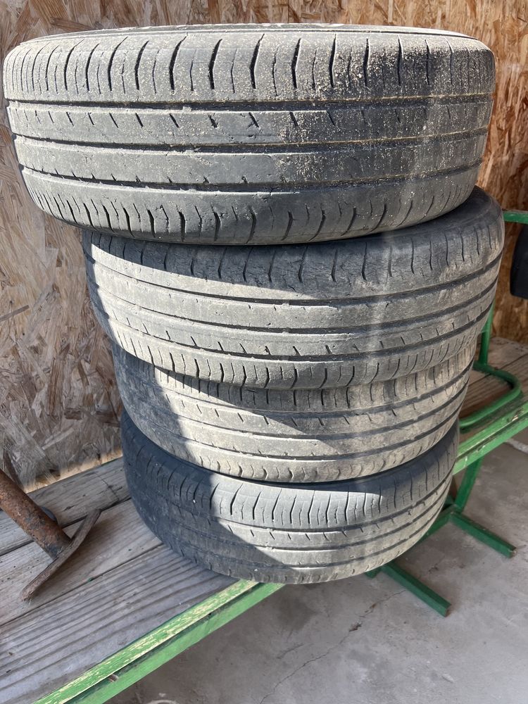 Продам колеса (шины) на 195/65 R15