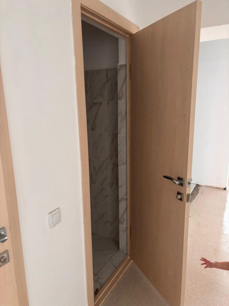Продам двери 5 штук каждая по 20 тысяч