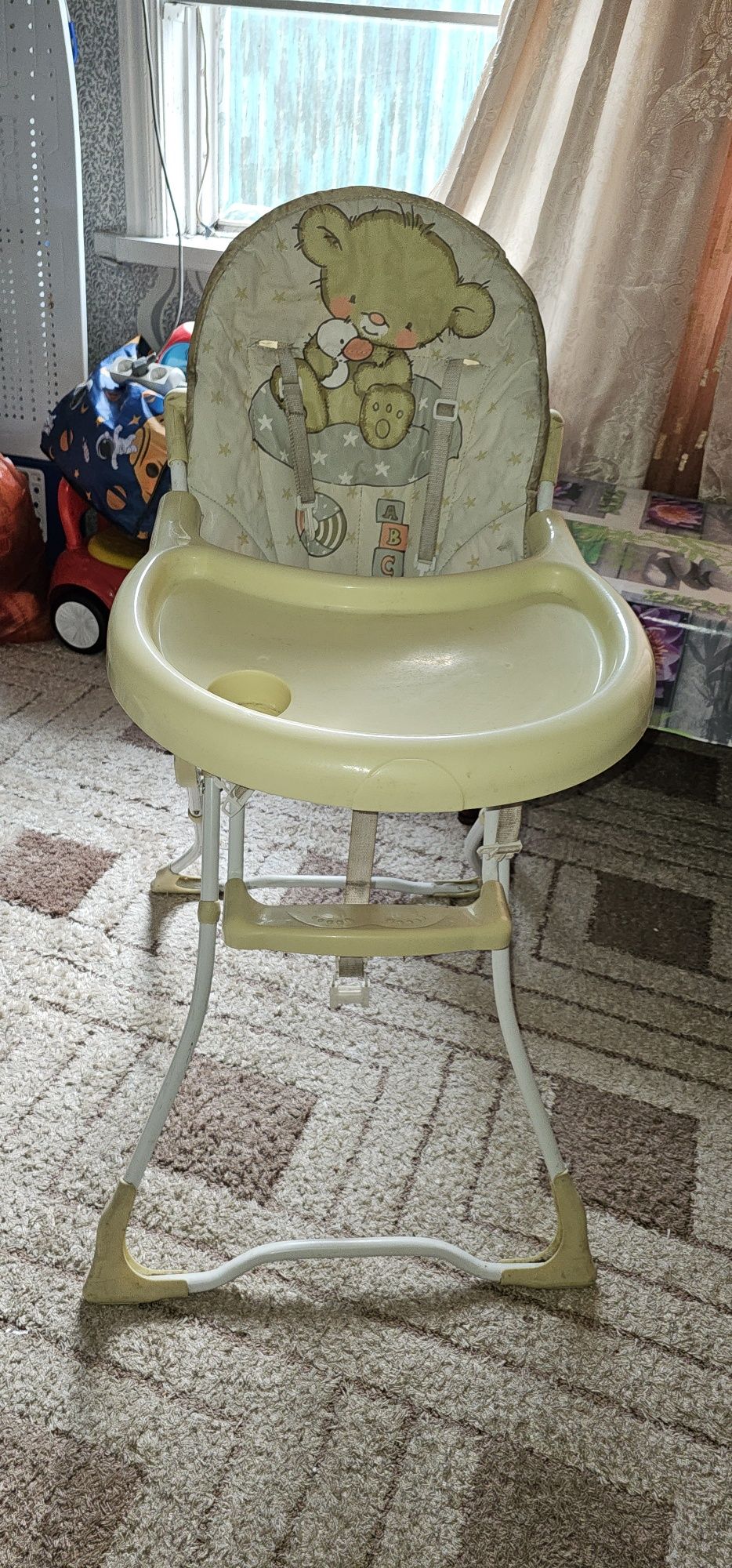 Продам стульчик для кормления