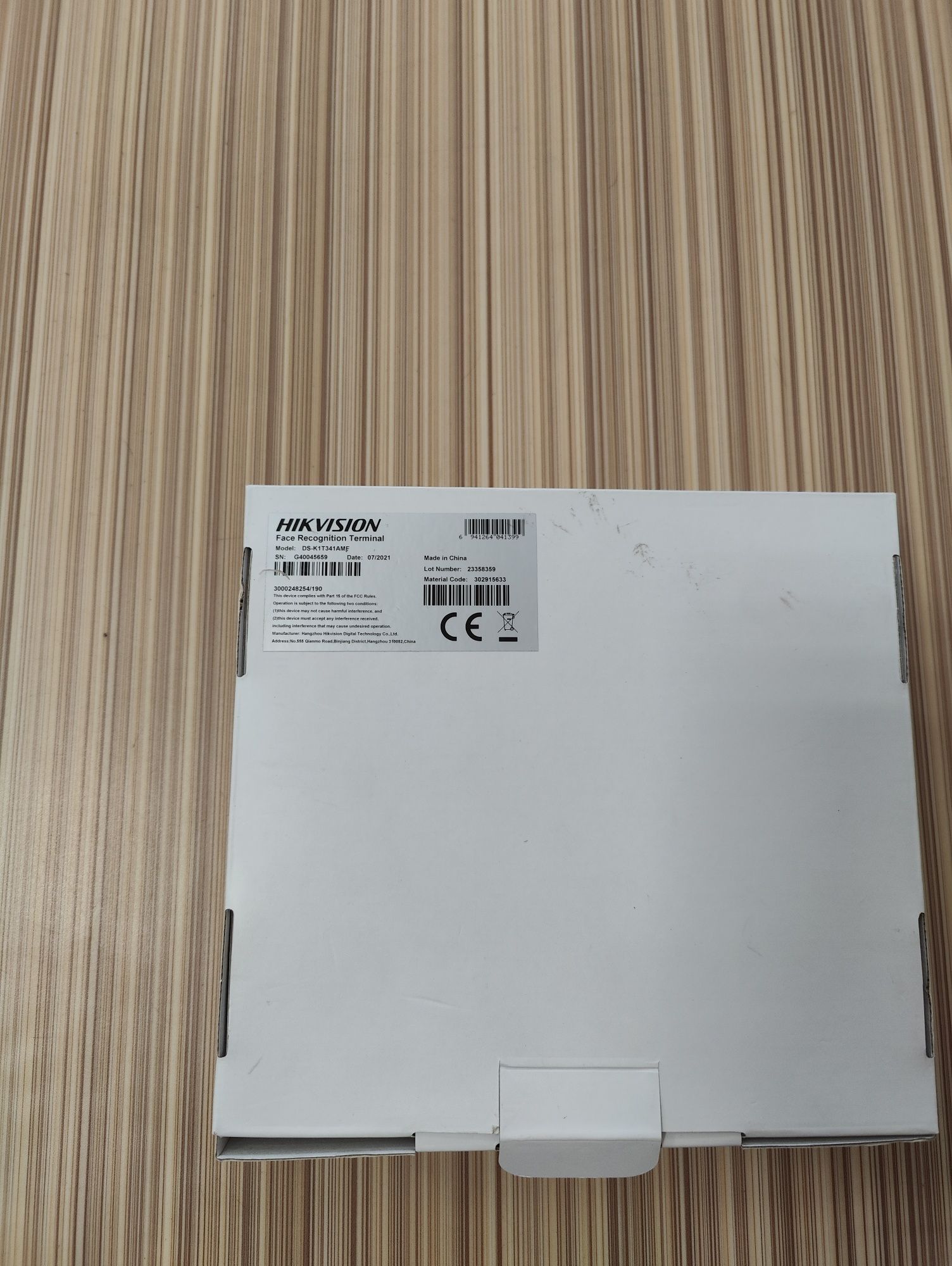 Hikvision DS-K1T341AMF Терминал контроля доступ с распознаванием лиц